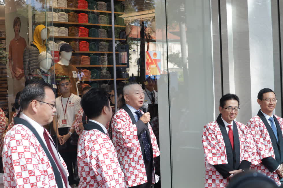 Tadashi Yani không bỏ qua việc mở hàng trăm cửa hàng Uniqlo tại Việt Nam. Ảnh: Nhật Sang