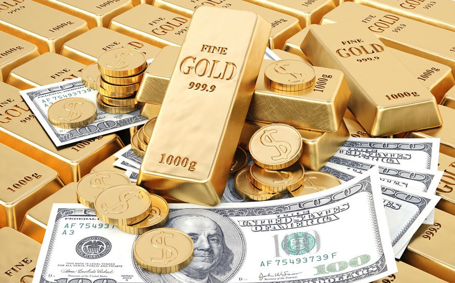 Các gói kích thích kinh tế đè nặng lên sức mạnh của đồng USD, đẩy giá vàng tăng vọt. Ảnh: Reuters.