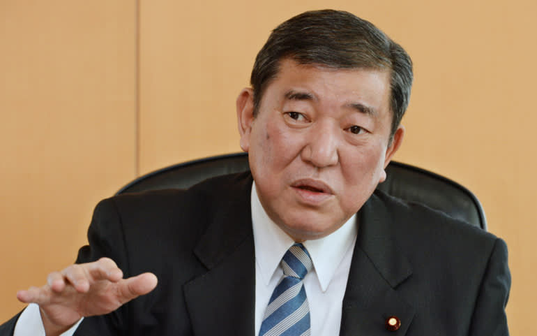 Shigeru Ishiba, Shigeru Ishiba, cựu Bộ trưởng Quốc phòng, từng là trưởng bộ phần phục hồi kinh tế khu vực của ông Abe. Ảnh: ANR