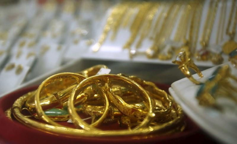Áp lực lưu trữ và bảo hiểm đè nặng lên các công ty giữ vàng khi giá kim loại quý tăng phi mã. Ảnh: Reuters.