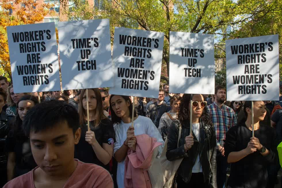 Các nhân viên của Google ở ​​New York đã tổ chức một buổi biểu tình về quấy rối tình dục vào năm 2018. Ảnh: Getty