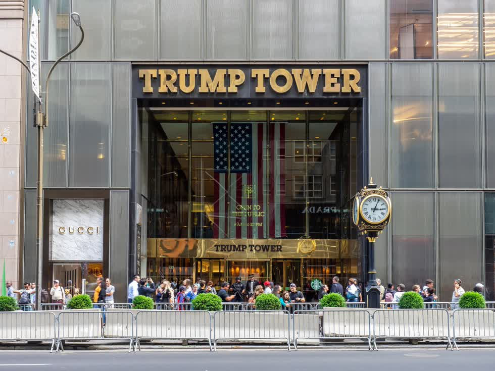Lối vào Trump Tower (Tháp Trump) ở New York. Ảnh: Wikimedia Commons.