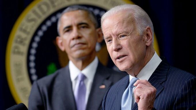 Joe Biden (phải) và Obama tại Washington D.C. tháng 12/2016. Ảnh:Reuters