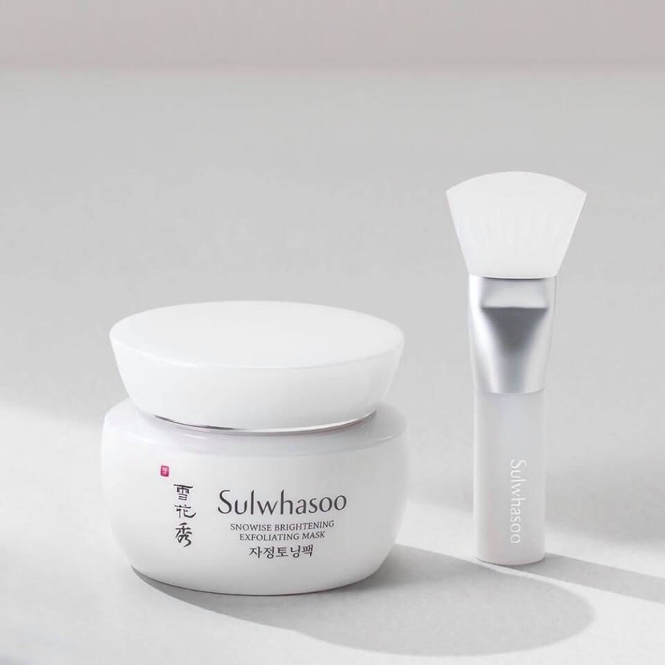 Sulwhasoo Snowise Brightening Exfoliating Mask. 