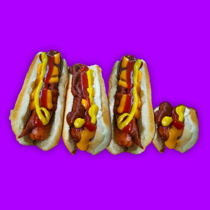 1.000 cal = 13,4 oz (379 g); Phần: 3   1/3 hotdog