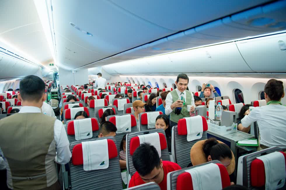 Hàng ghế phổ thông trên máy bay Boeing 787-9 Ha Long Bay. Ảnh: FLC