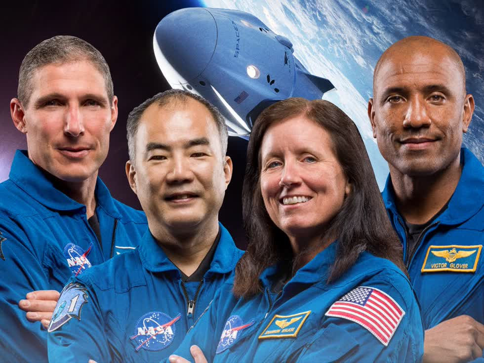 Thực hiện nhiệm vụ Crew-1 của SpaceX là các phi hành gia (từ trái sang) Mike Hopkins, Soichi Noguchi, Shannon Walker và Victor Glover. Ảnh:Business Insider