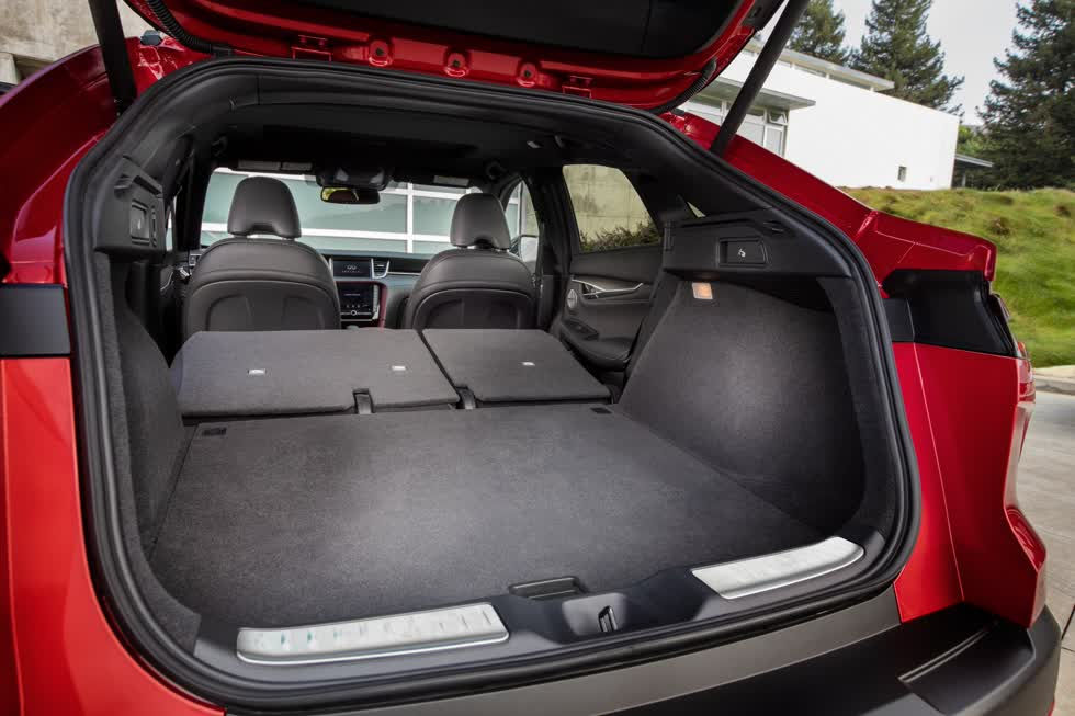 Infiniti ra mắt QX55 2021 - SUV lai coupe đấu với BMW X6
