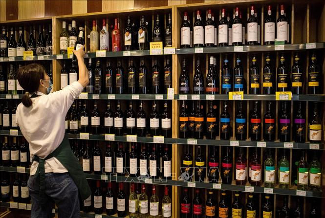 Mức thuế rượu vang được đưa ra trong bối cảnh căng thẳng thương mại giữa Trung Quốc và Úc ngày càng gia tăng. Ảnh: AFP