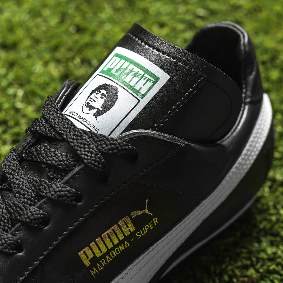 Hãng Puma đã cho ra đời nhiều đôi giày để tôn vinh Maradona. Ảnh: Puma