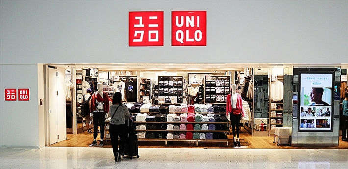  Uniqlo mở cửa hàng đầu tiên ở Việt Nam tại trung tâm TP.HCM hồi tháng 10/2019. 