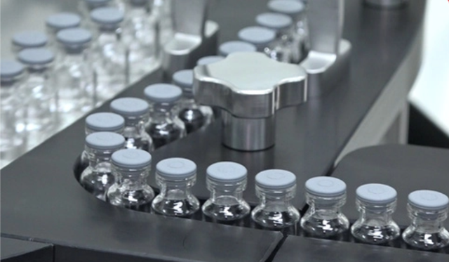 Dây chuyền sản xuất vaccine của Công ty Cổ phần Công nghệ sinh học Dược Nanogen. Ảnh: Nanogen