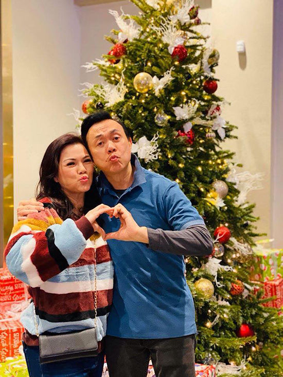 Danh hài Chí Tài và bà xã, ca sĩ Phương Loan, có cuộc hôn nhân 33 năm không con cái nhưng vẫn rất viên mãn, hạnh phúc. Ảnh: Internet