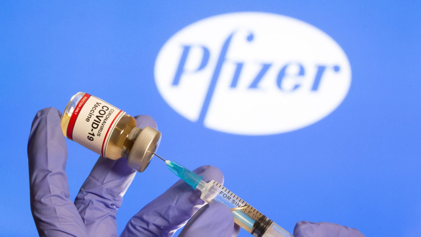 Mỹ sắp triển khai tiêm vaccine COVID-19 cho người dân