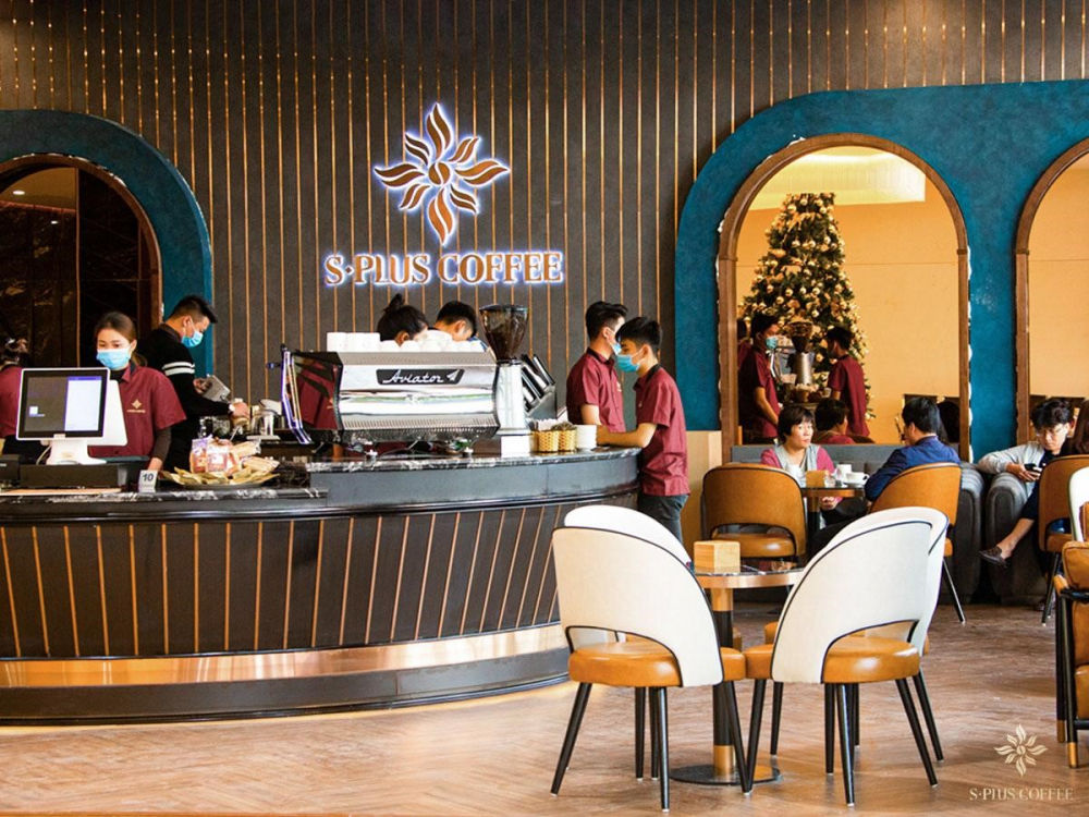 Không gian sang trọng của S-Plus Coffee trở thành điểm hẹn lý tưởng của khách hàng. 