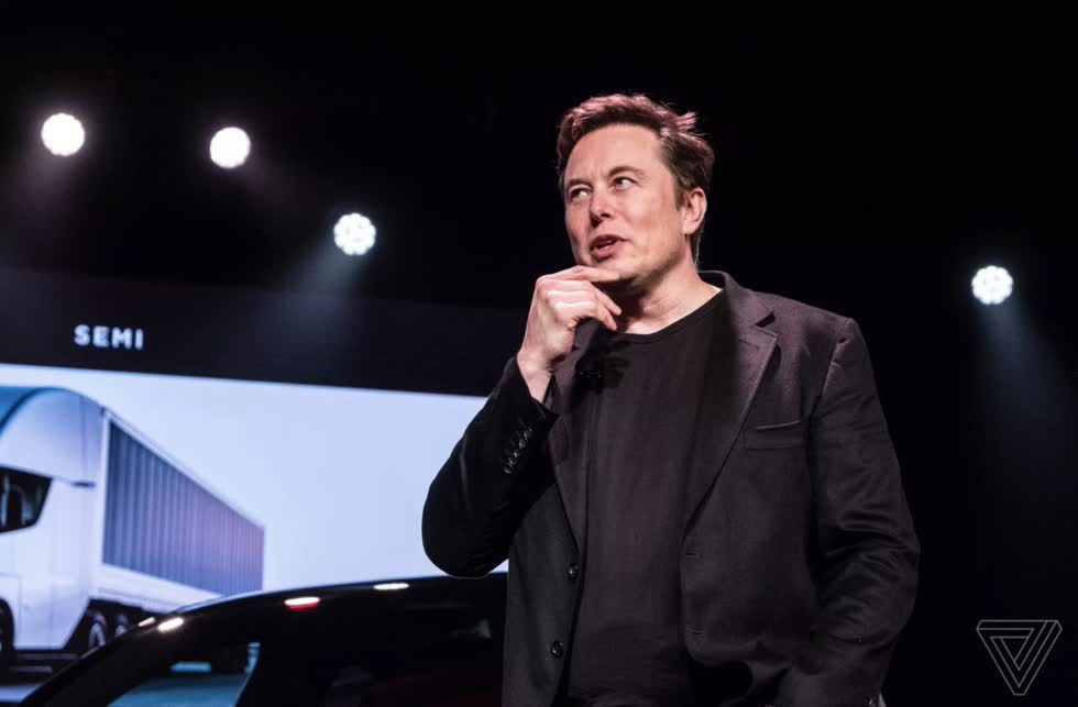 CEO Tesla Elon Musk nói rằng ông đã liên hệ với Apple tại 