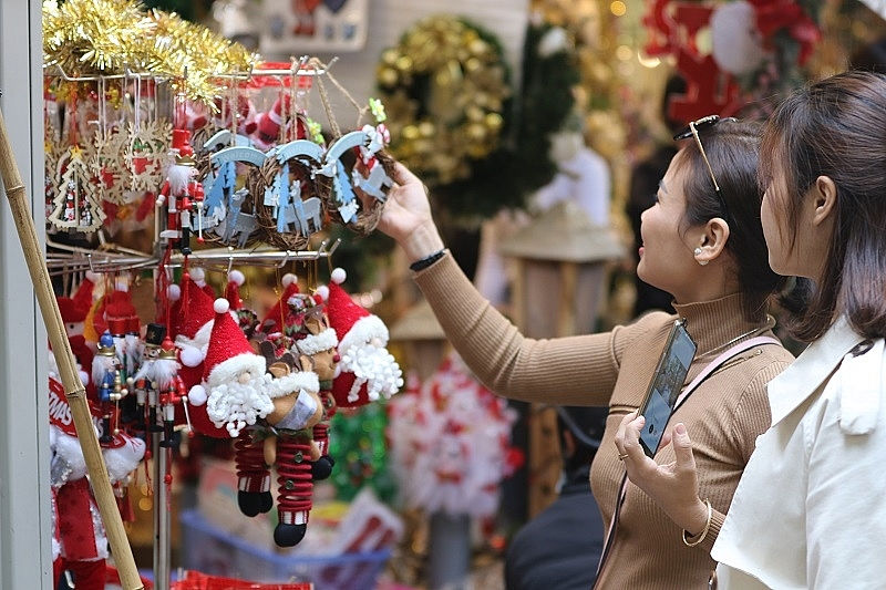 Sức mua những mặt hàng phục vụ mùa Giáng sinh năm nay tăng nhẹ so với cùng kỳ năm ngoái.