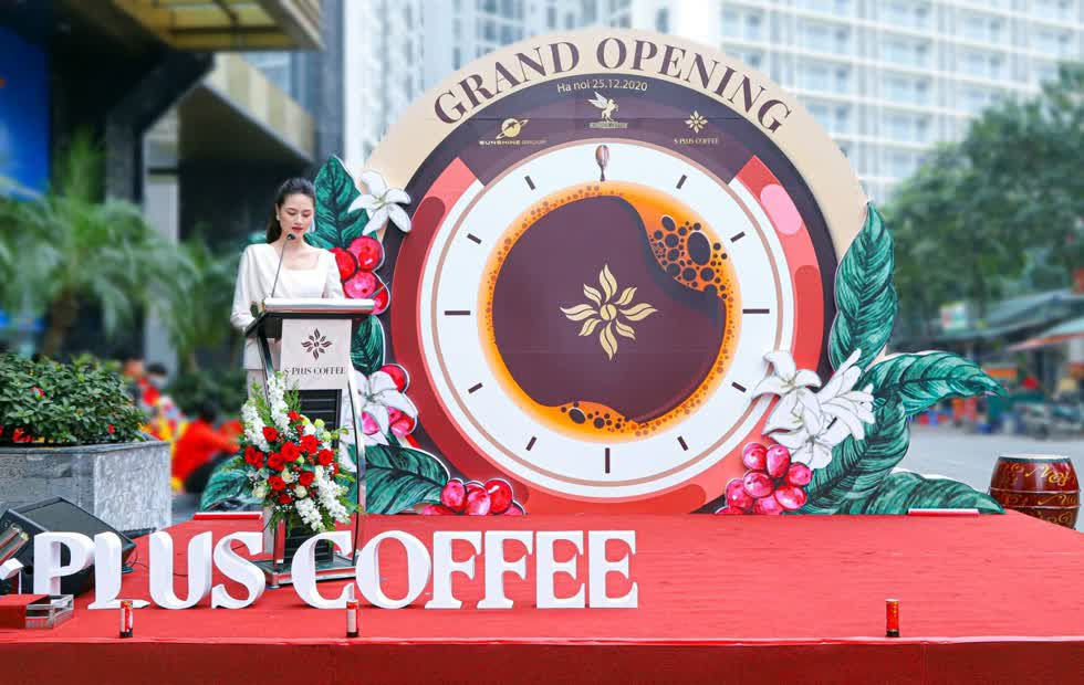   Đại diện thương hiệu S-Plus Coffee phát biểu tại sự kiện.  