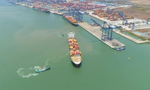 Việt Nam đầu tư gần 8 tỷ USD để xây dựng các cảng biển đẳng cấp thế giới