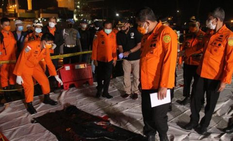 Indonesia phát hiện các phần thi thể nạn nhân vụ rơi máy bay