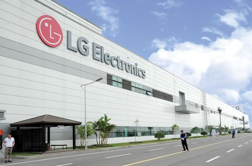 LG đầu tư vào Việt Nam từ năm 1995, và hiện là một trong những nhà đầu tư nước ngoài lớn nhất