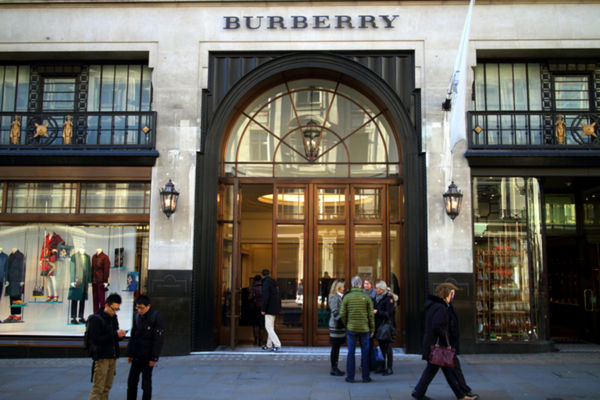 Burberry_fashion_shopfront_ST