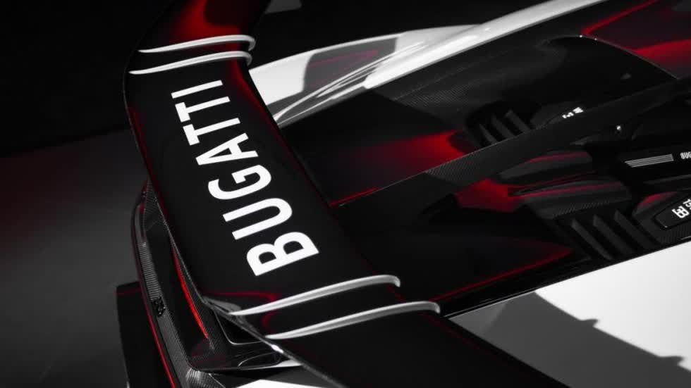 img-bgt-2021-bugatti-chiron-pur-sport-kh-3-1611047454-width1004height565