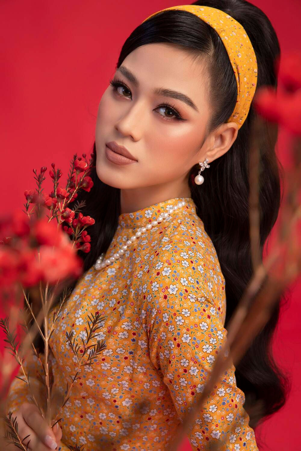 Top 3 Hoa hậu Việt Nam 2020 Đỗ Hà - Phương Anh - Ngọc Thảo chào xuân 'ngọt lịm' với áo dài cổ điển Ảnh 3