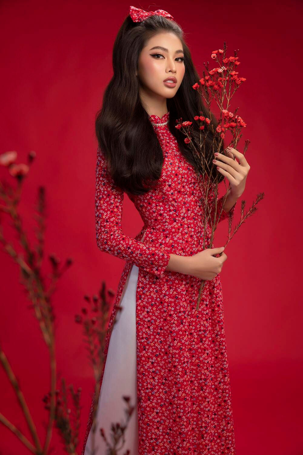 Top 3 Hoa hậu Việt Nam 2020 Đỗ Hà - Phương Anh - Ngọc Thảo chào xuân 'ngọt lịm' với áo dài cổ điển Ảnh 11