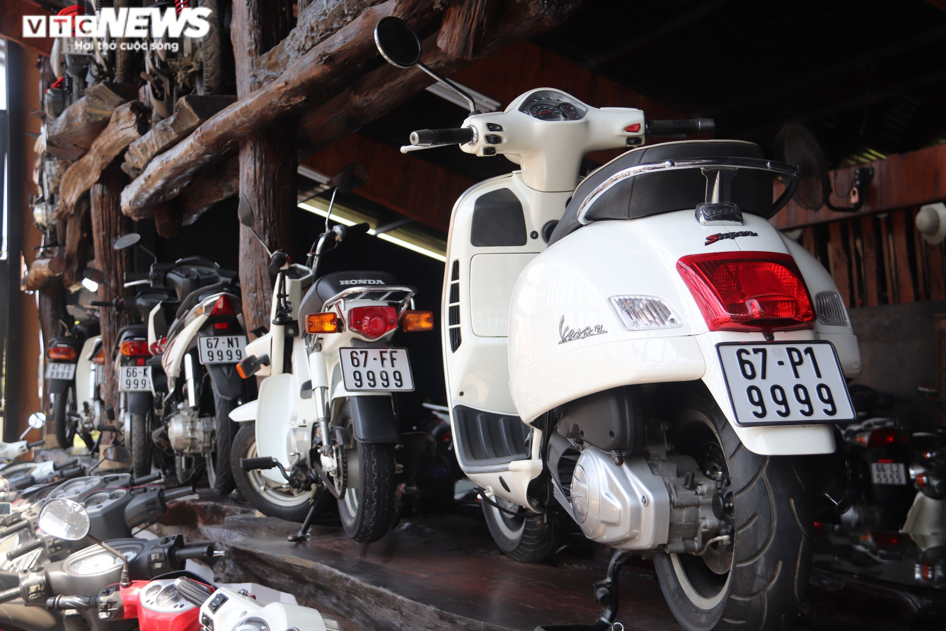 ‘Choáng’ trước bộ sưu tập 500 xe biển số đẹp ở An Giang - 5