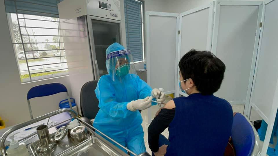 Nhiều nước dừng tiêm vaccine COVID-19 AstraZeneca, Việt Nam nói gì? - 2