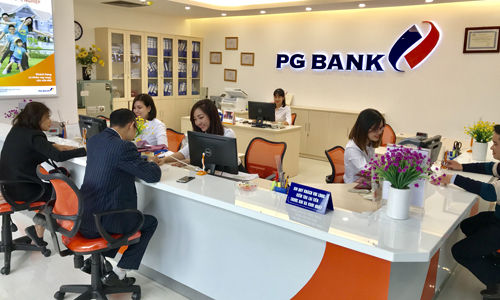 Một phòng giao dịch của PGBank.