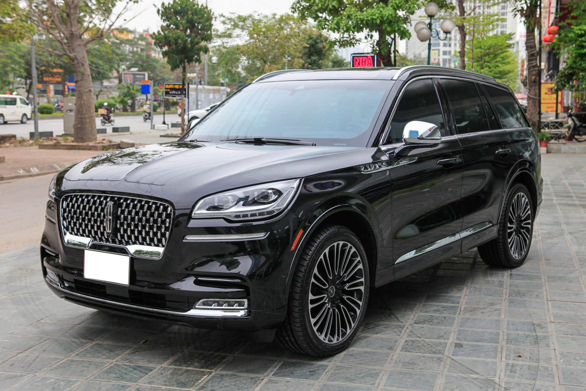 Chi tiet Lincoln Aviator Black Label - SUV 7 cho gia hon 6 ty dong anh 2