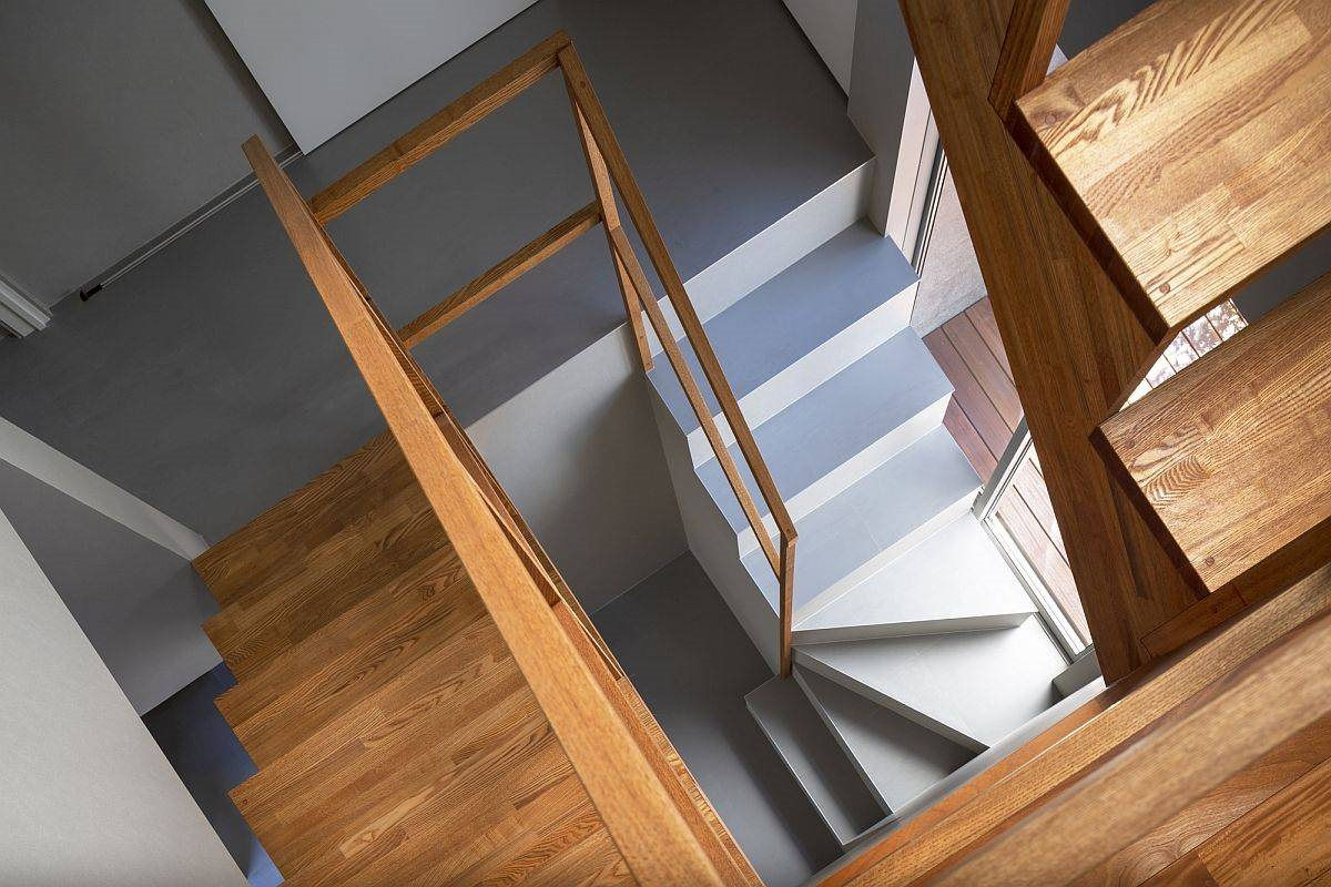 view-of-the-space-conscious-staircase-of-the-home-from-split-level-above-45525.jpg
