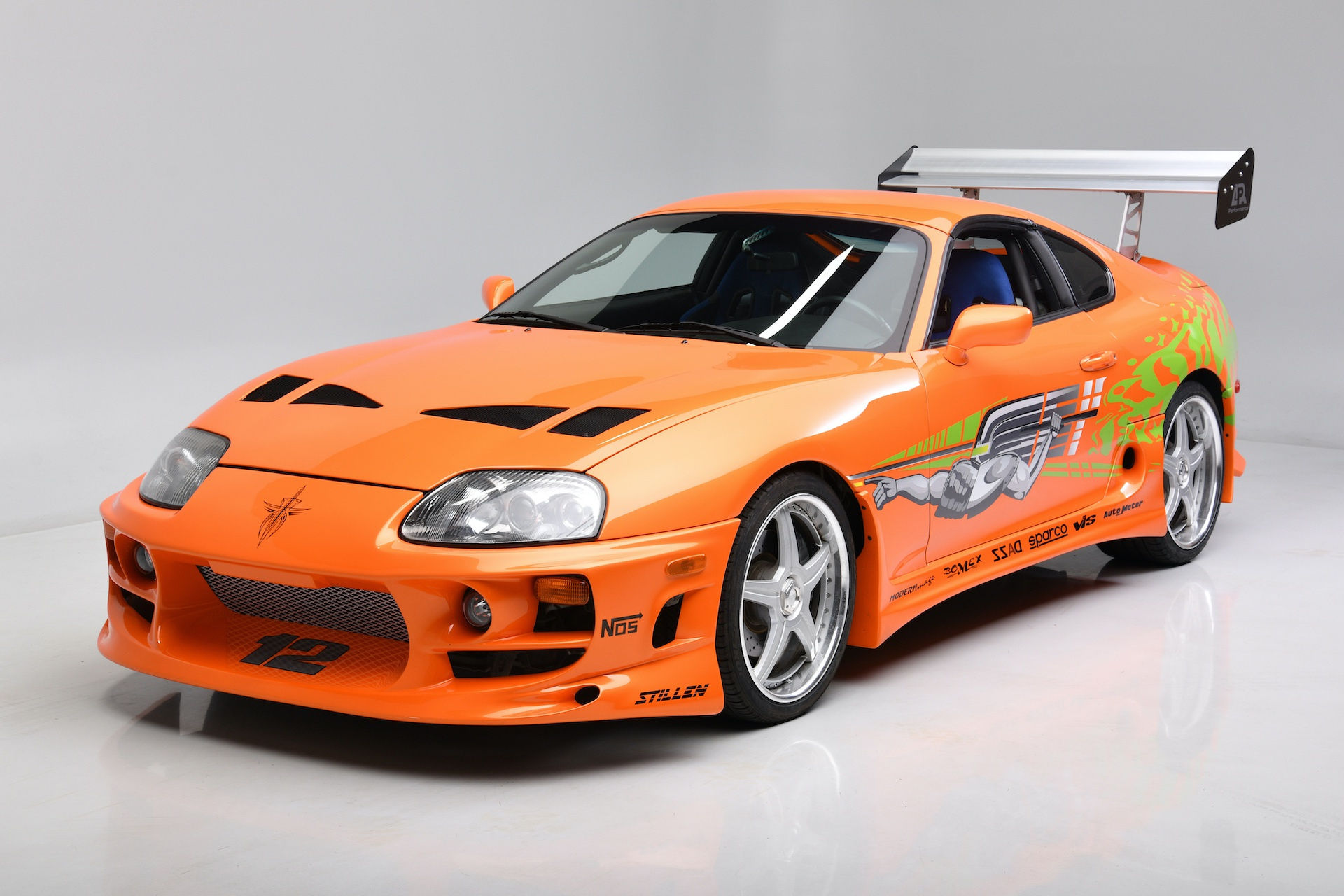 Toyota Supra trong phim 'Fast & Furious' anh 4
