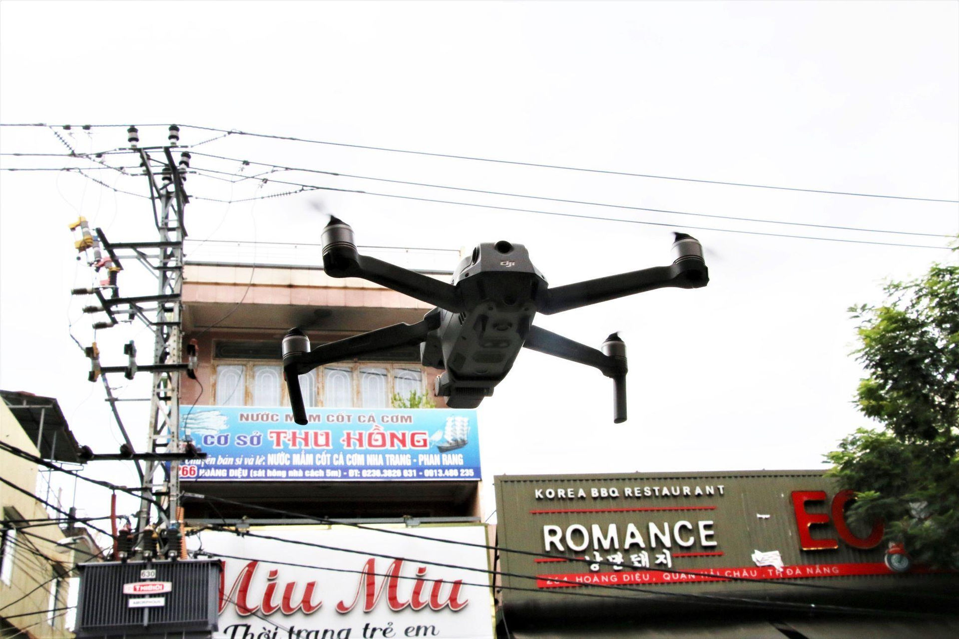 Đà Nẵng thử nghiệm bay 15 Flycam kiểm soát người dân trong các kiệt, hẻm - 1