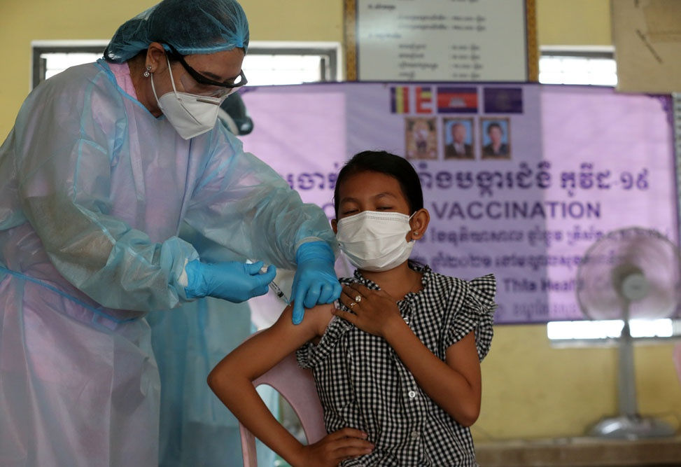 Campuchia bat dau tiem vaccine Covid-19 cho tre em anh 11