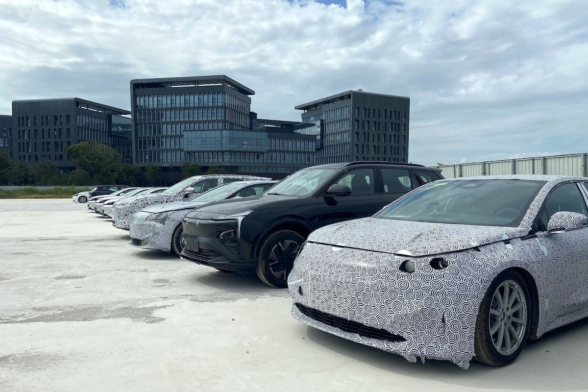 evergrande-test-cars-are-parked-outside-the-evergrande-new-energy-vehicles-research-centre-in-shanghai-oct-6-2021.-rtrsyilei-sun.jpg