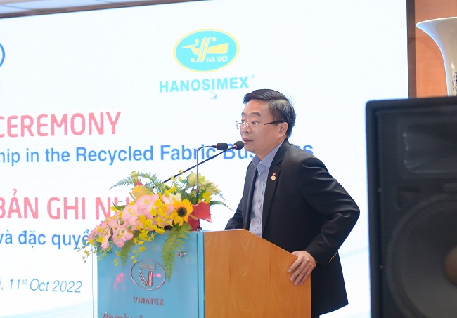 Tổng Công ty CP Dệt May Hà Nội và Tập đoàn Hansae hợp tác sản xuất vải tái chế trị giá hàng trăm triệu USD - Ảnh 2.