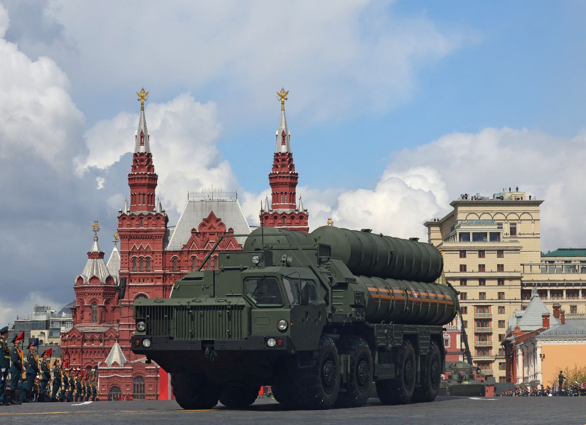 Công ty Mỹ vẫn cung cấp công nghệ mạng cho nhà sản xuất tên lửa Nga, dù bị cấm - Ảnh 7.