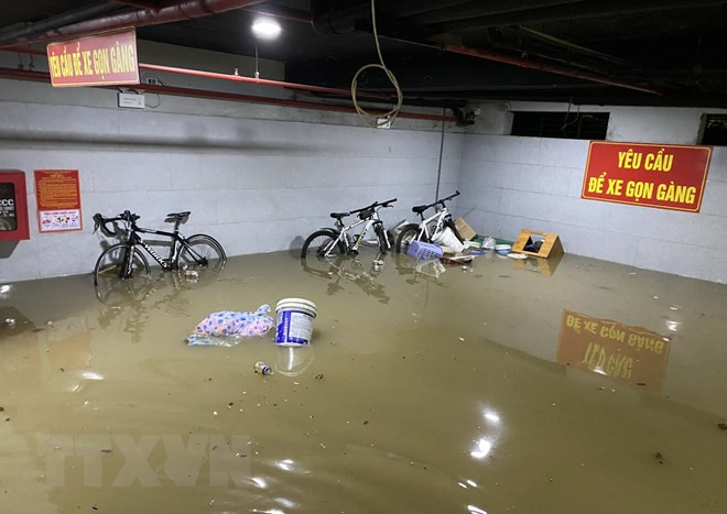 Đà Nẵng ngập lụt diện rộng, gần một nghìn người phải sơ tán khẩn cấp - Ảnh 12.