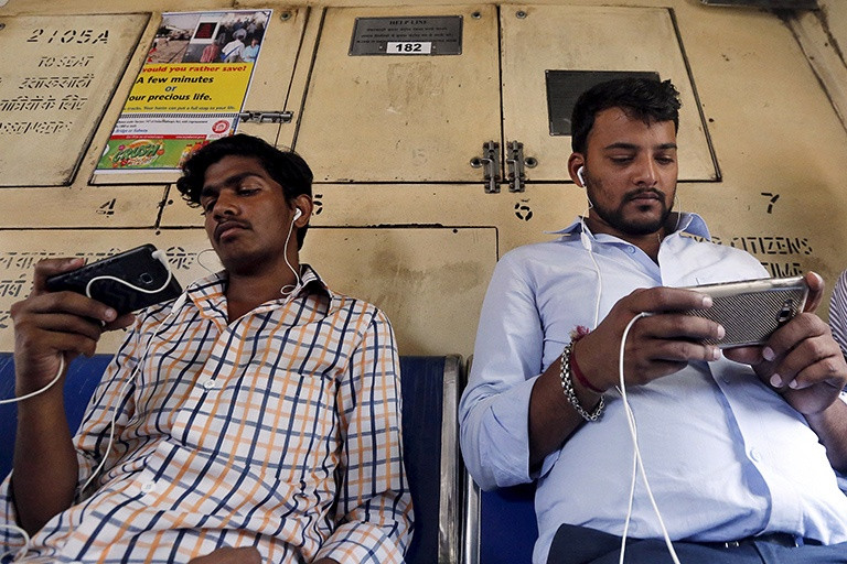 Ấn Độ đang tìm cách lấy lại thị trường điện thoại thông minh trong nước từ tay Trung Quốc? - Ảnh 1.