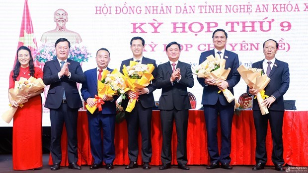 Phê chuẩn kết quả bầu, miễn nhiệm Phó Chủ tịch UBND TP.HCM và Nghệ An - Ảnh 2.
