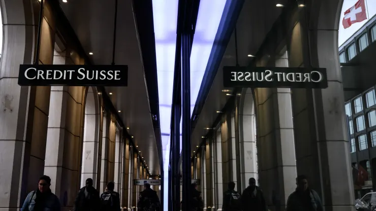 Credit Suisse lỗ gần 4,1 tỷ USD trong quý III, công bố chiến lược tái cơ cấu toàn diện - Ảnh 1.