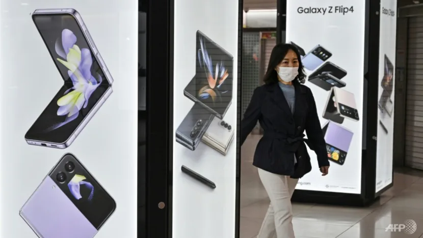 Lợi nhuận của Samsung giảm 31% so với cùng kỳ năm ngoái - Ảnh 1.