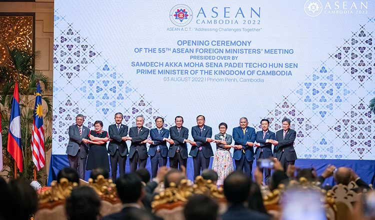 ASEAN - gã khổng lồ kinh tế hình thành với câu chuyện tăng trưởng độc đáo - Ảnh 2.