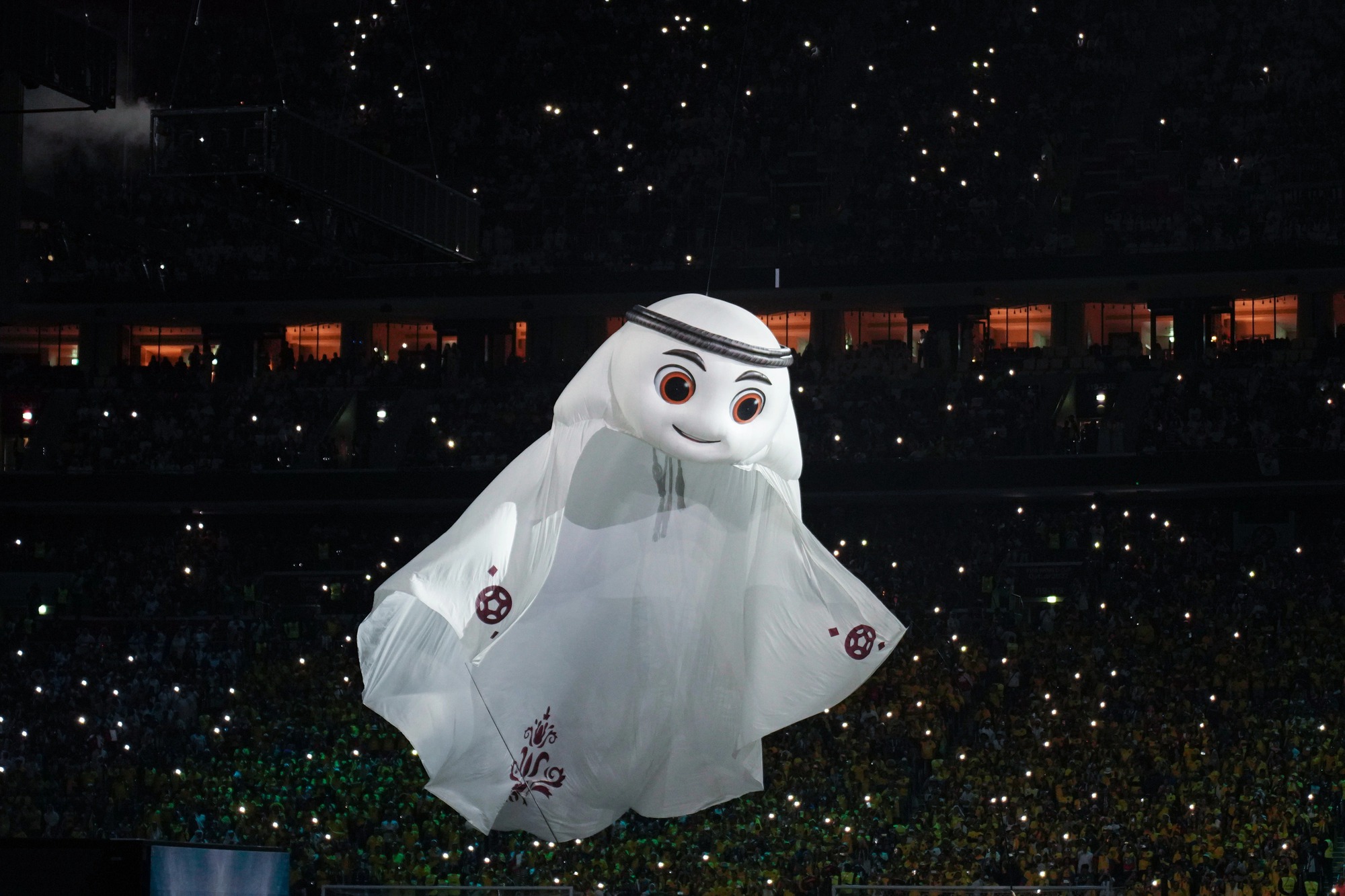 Mãn nhãn với lễ khai mạc World Cup 2022 tại Qatar - Ảnh 2.