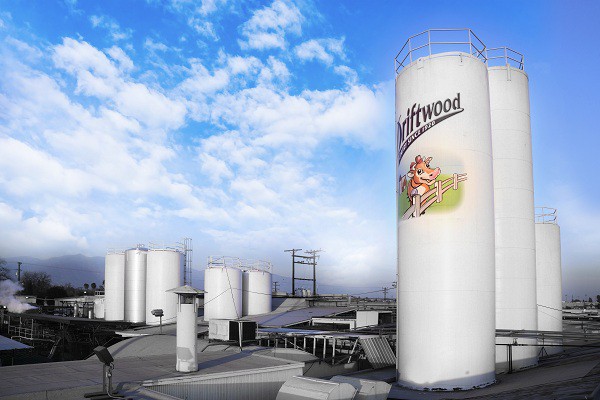 Vinamilk tăng đầu tư cho các dự án phát triển ngành sữa tại Campuchia - Ảnh 2.