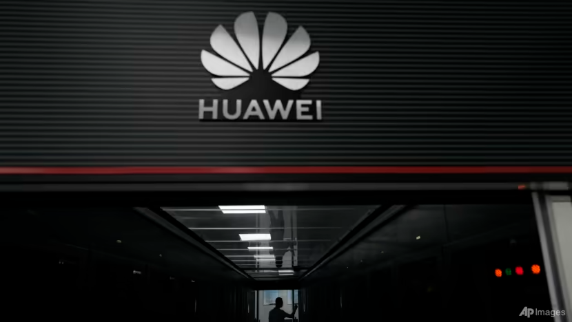 Huawei cho biết đã 'vượt qua khủng hoảng', mặc dù doanh thu không thay đổi - Ảnh 1.