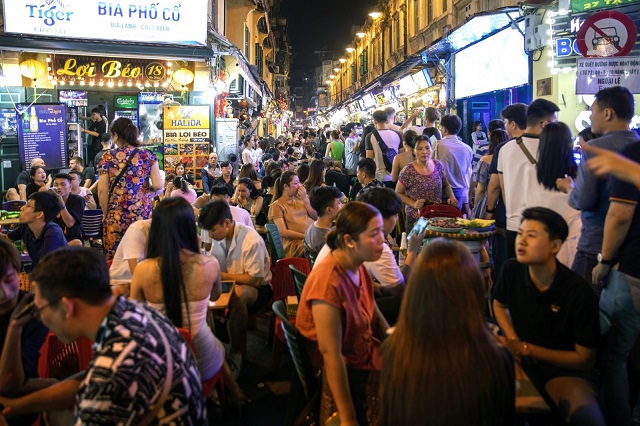 Bloomberg: Việt Nam tăng trưởng nhanh nhất châu Á năm 2022 - Ảnh 1.